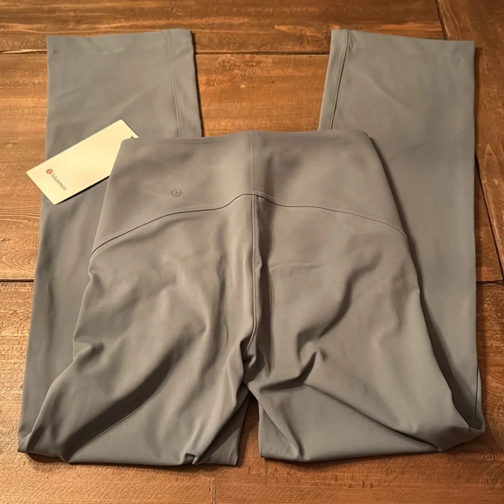 NWT Lululemon Smooth Fit Pull-on High-rise Pant, 4 - Picture 2 of 8